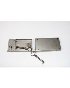 Kastenschloss mit Stulp, links, Beschläge, Eisen, 60mm, 110mm, Dornmass 95mm. Geliefert mit passendem Schlüssel, Eisen.
