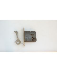 Einsteckschloss rechts, Beschläge, Eisen, Stulp L 83mm B 17mm, Kasten L 46mm B 49mm, Dornmass 35mm