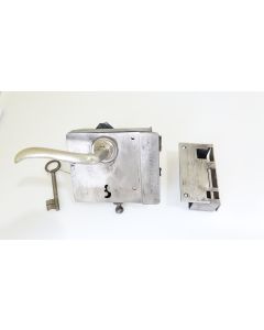 Türschloss mit Schliesskasten, Historische Schlösser und Bänder, Eisen, 110mm, 105mm uni, Dornmass  60mm